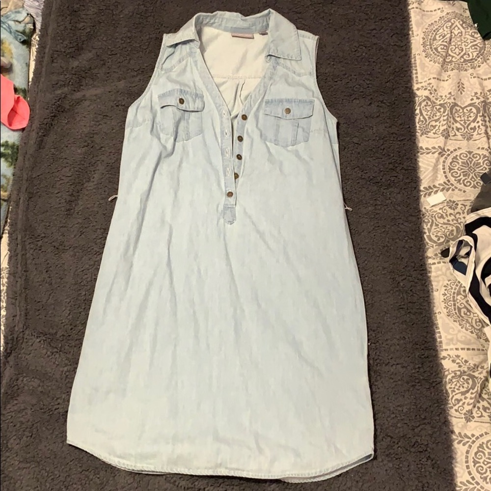 Jean like dress with belt loops